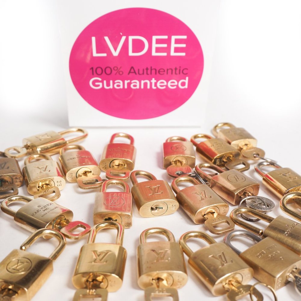 Authentic LOUIS VUITTON lock and key - RANDOM SELECTION - Picture 7 of 7